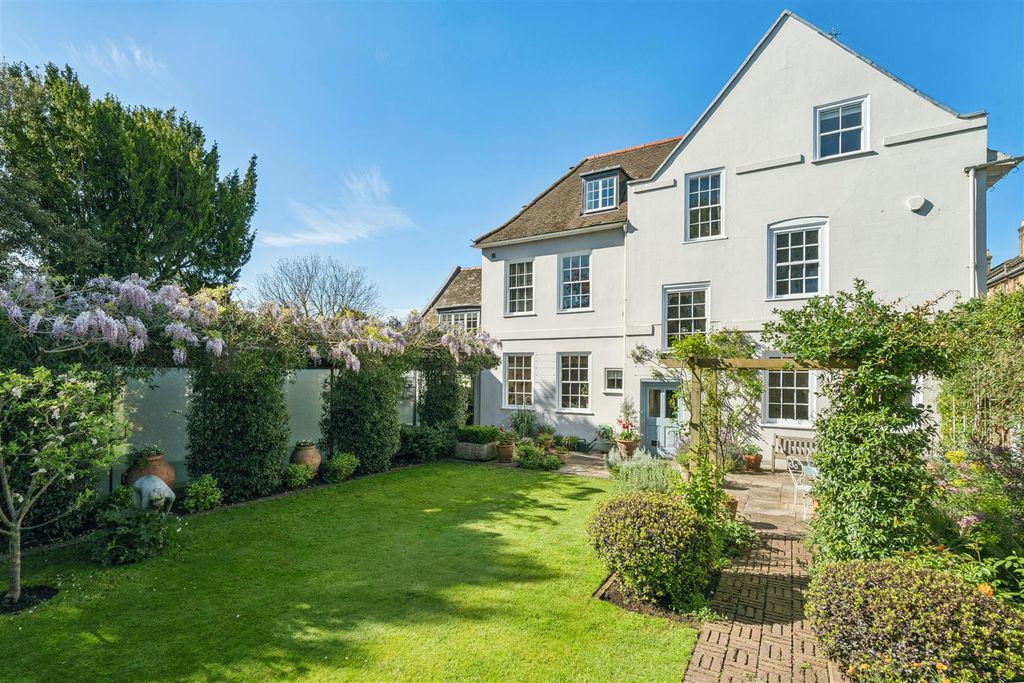 Additional image 20 of 7 bed detached house for saleUpper Butts TW8
