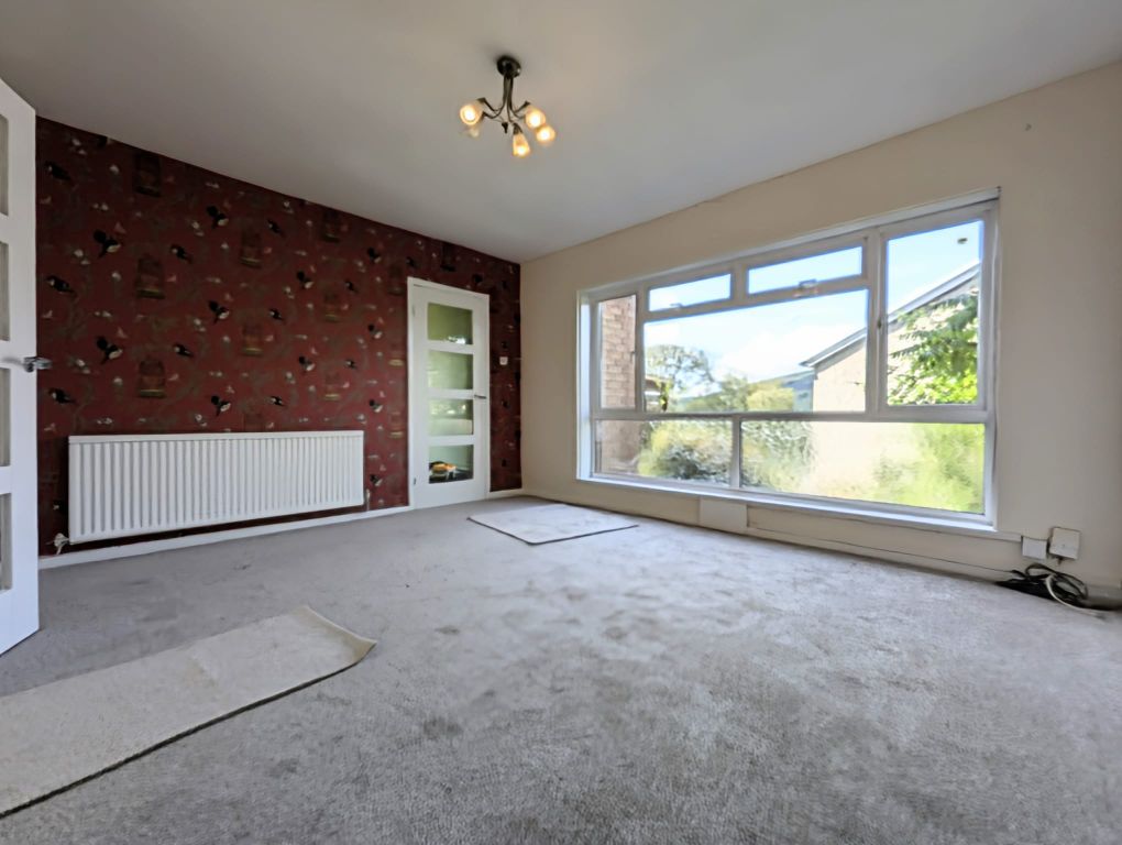 Property photo 3 of 12