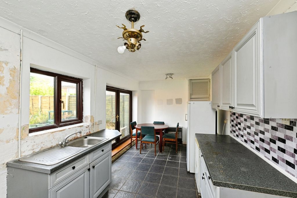 Property photo 2 of 18 Pbox-Img.Jpg