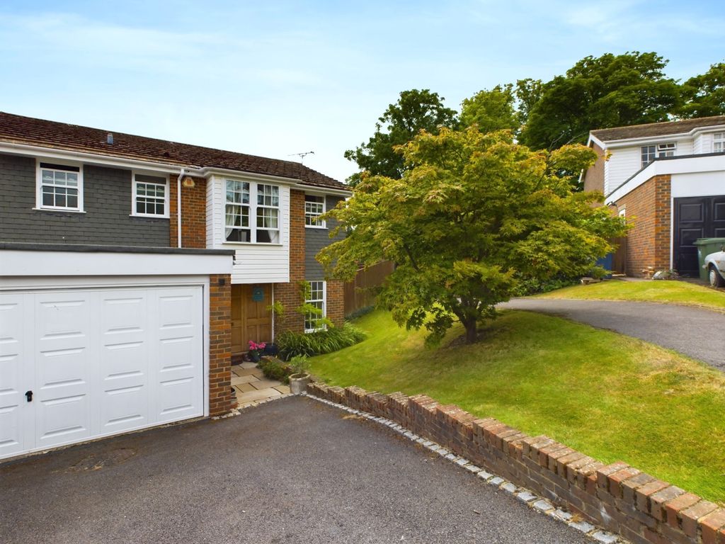 Property photo 1 of 32 30003341-Hr-2