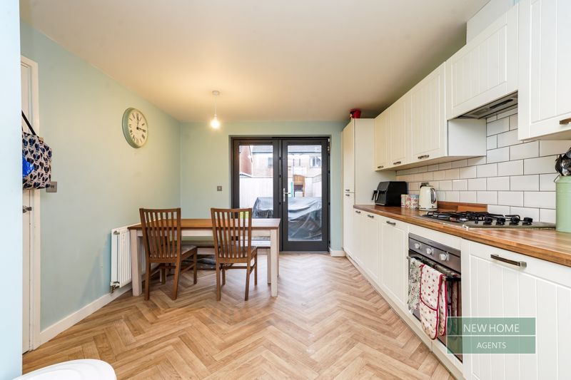 Property photo 3 of 24 Photo 14