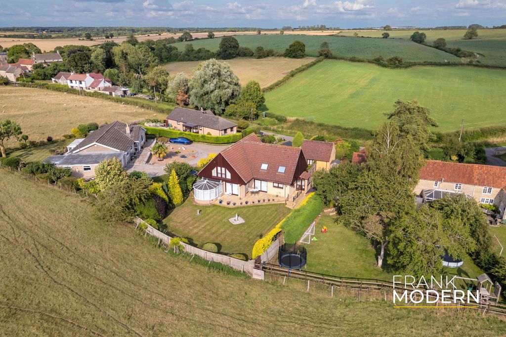 Property photo 2 of 39 Aerial