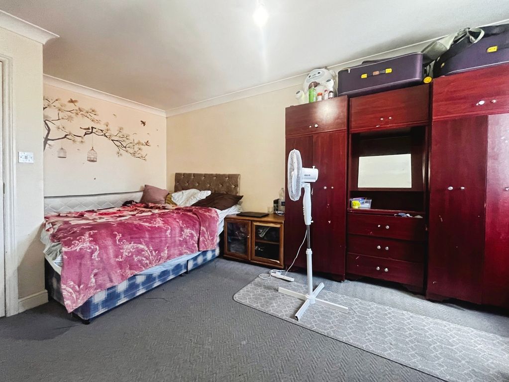 Property photo 3 of 12 Pbox-Img.Jpg