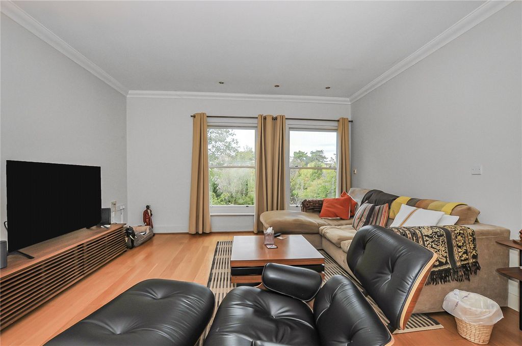 Property photo 2 of 14 Picture No. 03