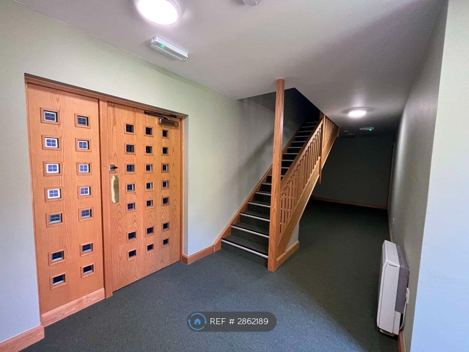 Property photo 2 of 11 Communal