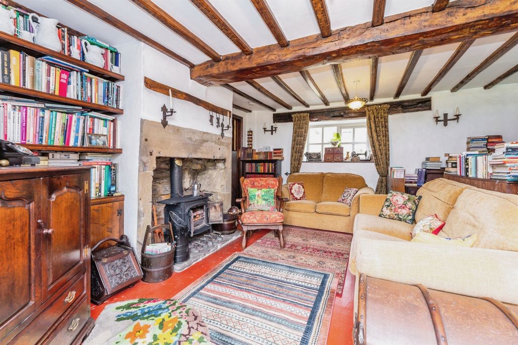 Property photo 3 of 17