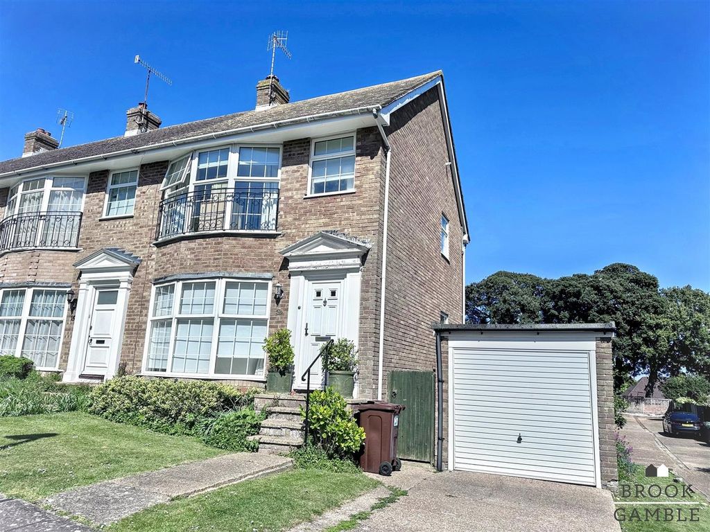 Property photo 1 of 19 01323 438506