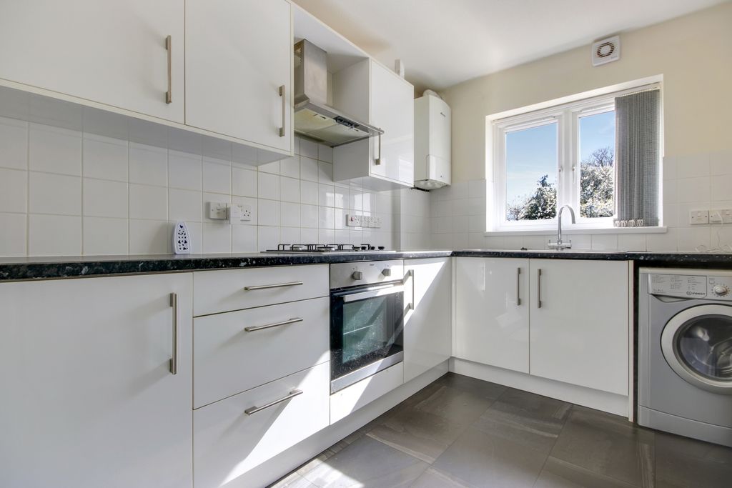 Property photo 2 of 18 Img_0950-Img_0952