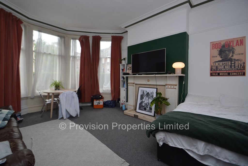 Property photo 2 of 14 Photo