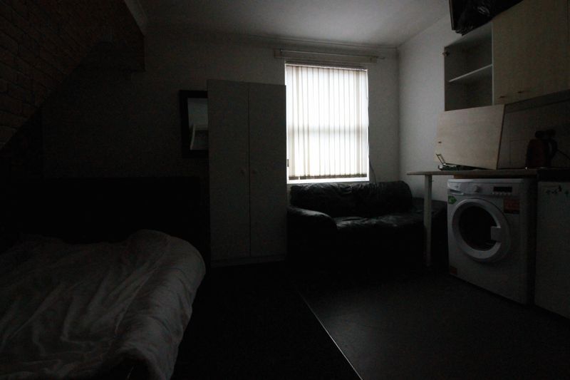 Property photo 3 of 3 Photo 5