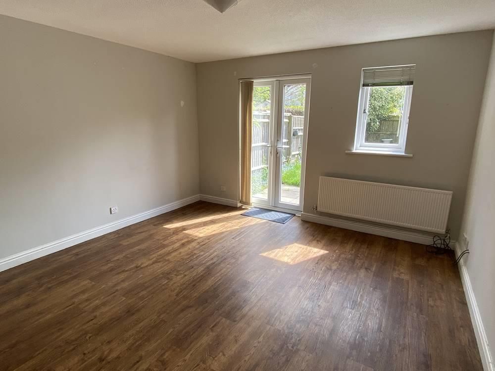 Property photo 2 of 8 Sitting Room.Jpg