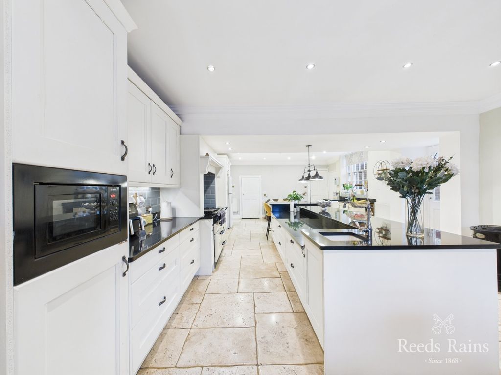 Property photo 2 of 50 Kitchen/Dining Room