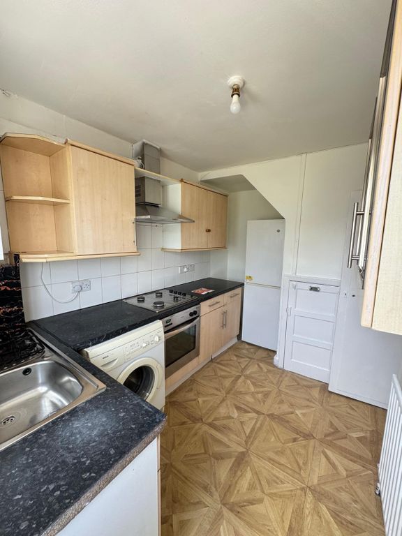 Property photo 2 of 9