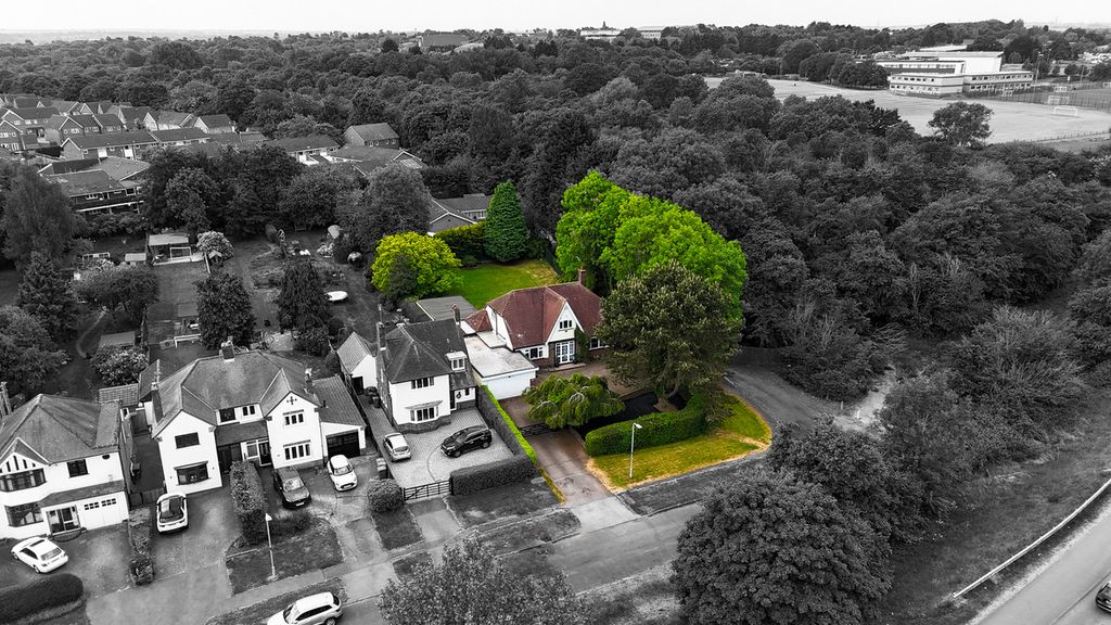 Property photo 1 of 35