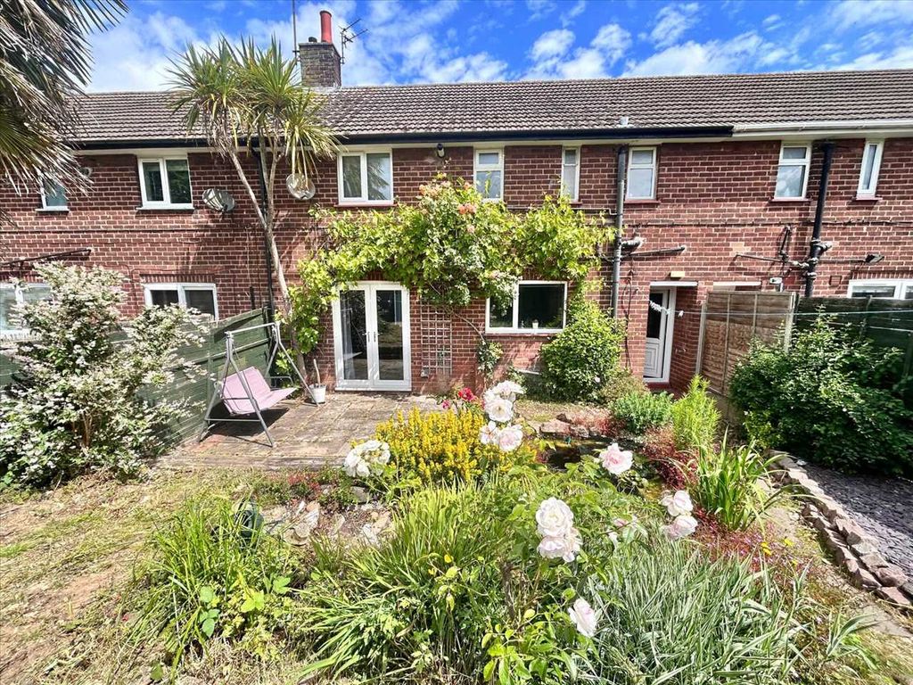 Property photo 2 of 27