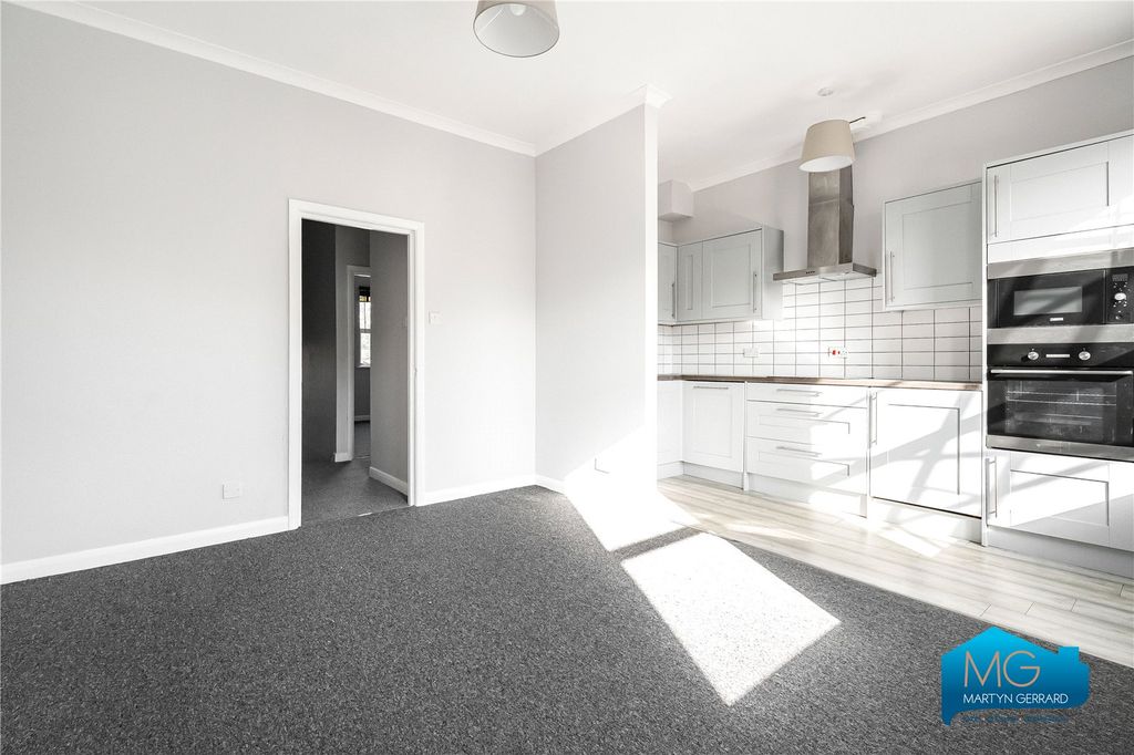 Property photo 3 of 19 Picture No. 08