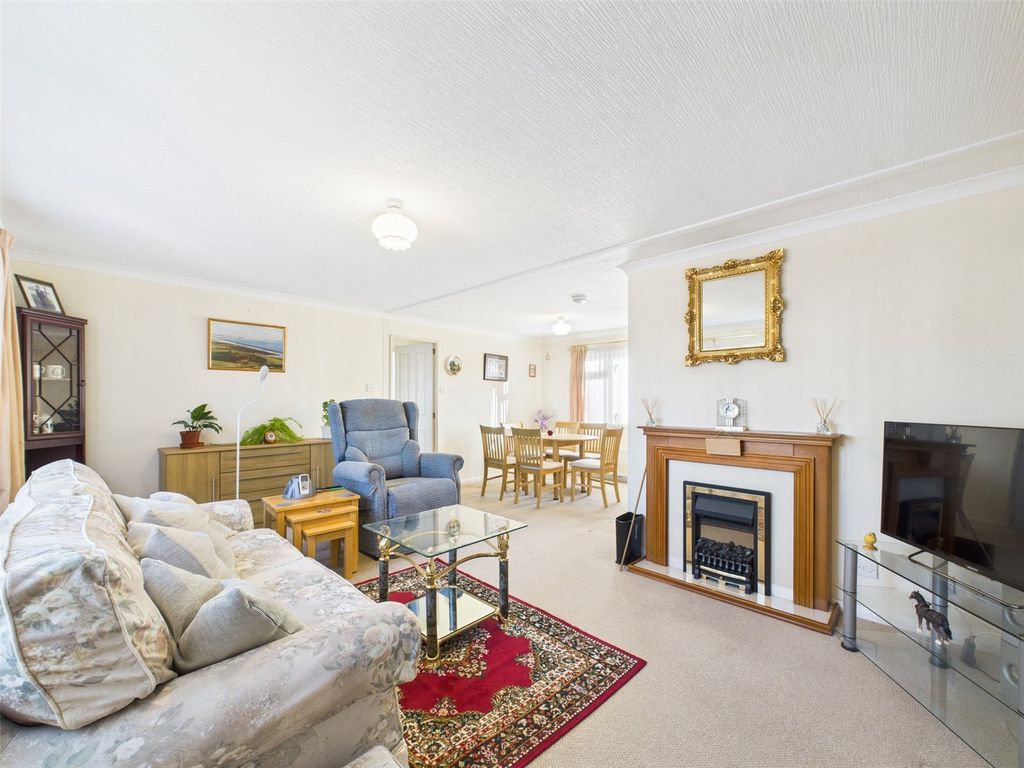 Property photo 2 of 16 Picture No. 03