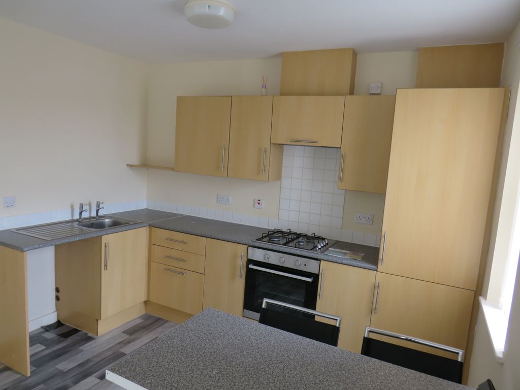 Property photo 2 of 7 Kitchen