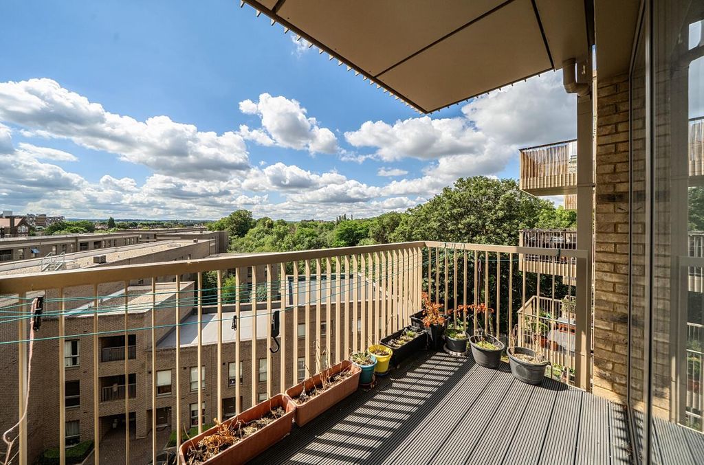 Property photo 2 of 12 Balcony.Jpg
