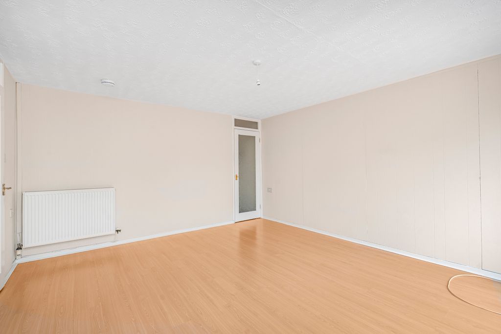 Property photo 3 of 14 02 - 20 Union Square, West Calder, Eh55 8Ey