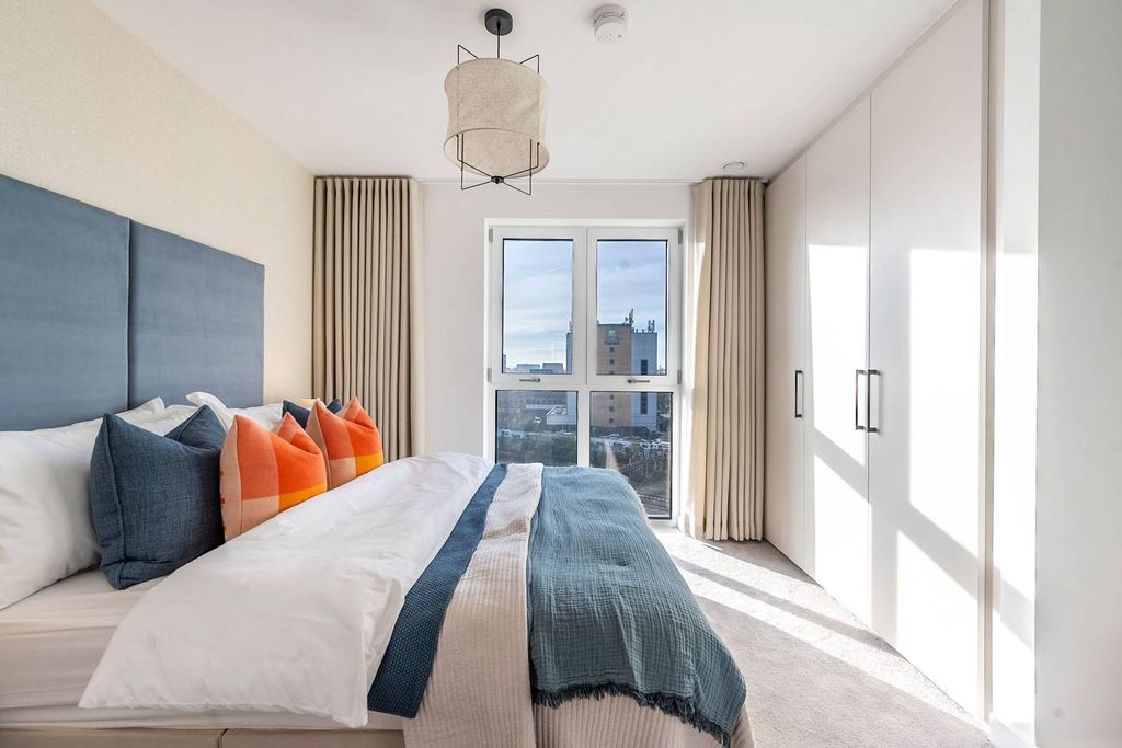 Property photo 3 of 22