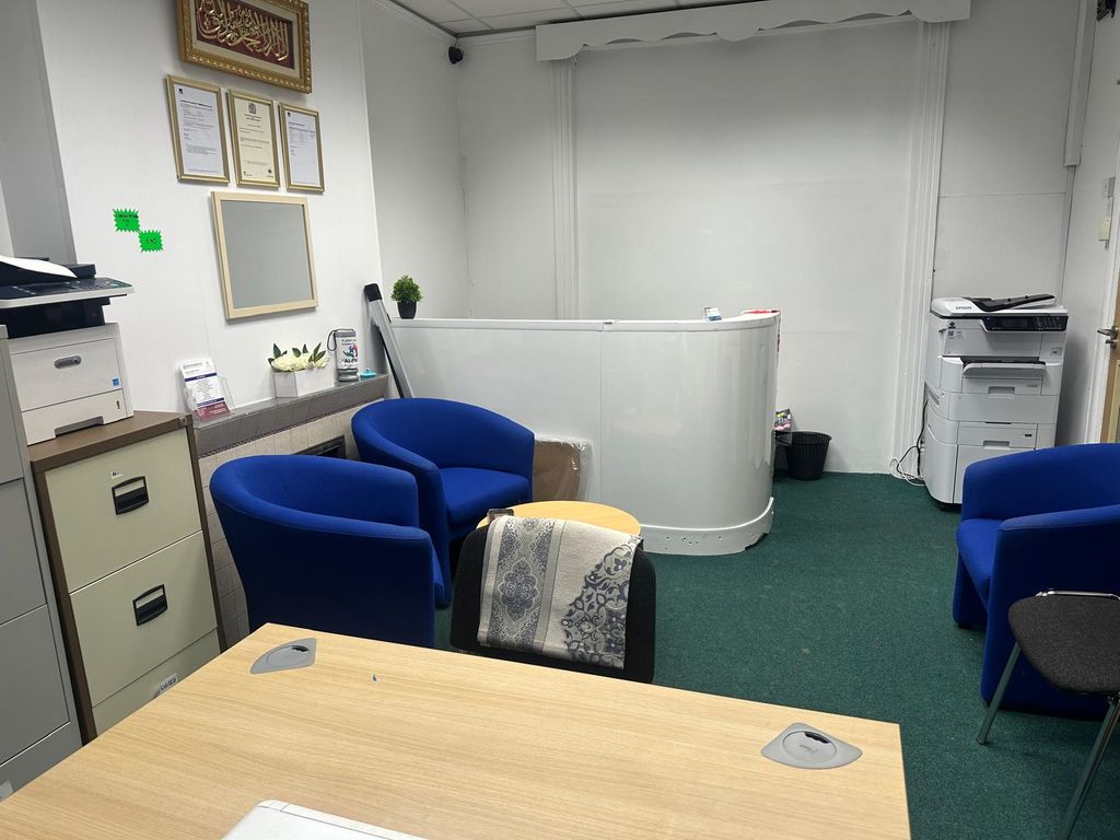 Property photo 3 of 5