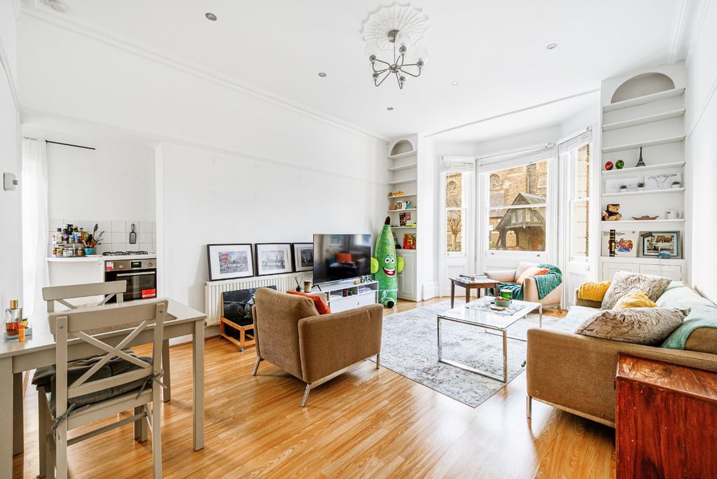 Property photo 1 of 10 1874860