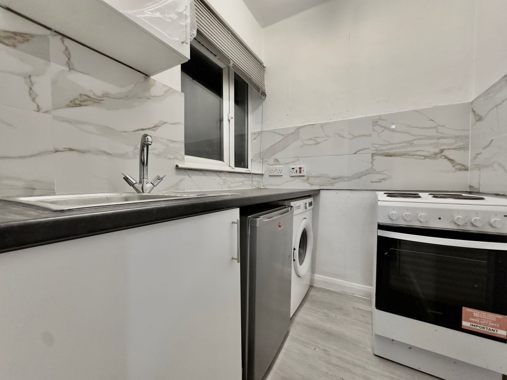 Property photo 3 of 5 Gallery