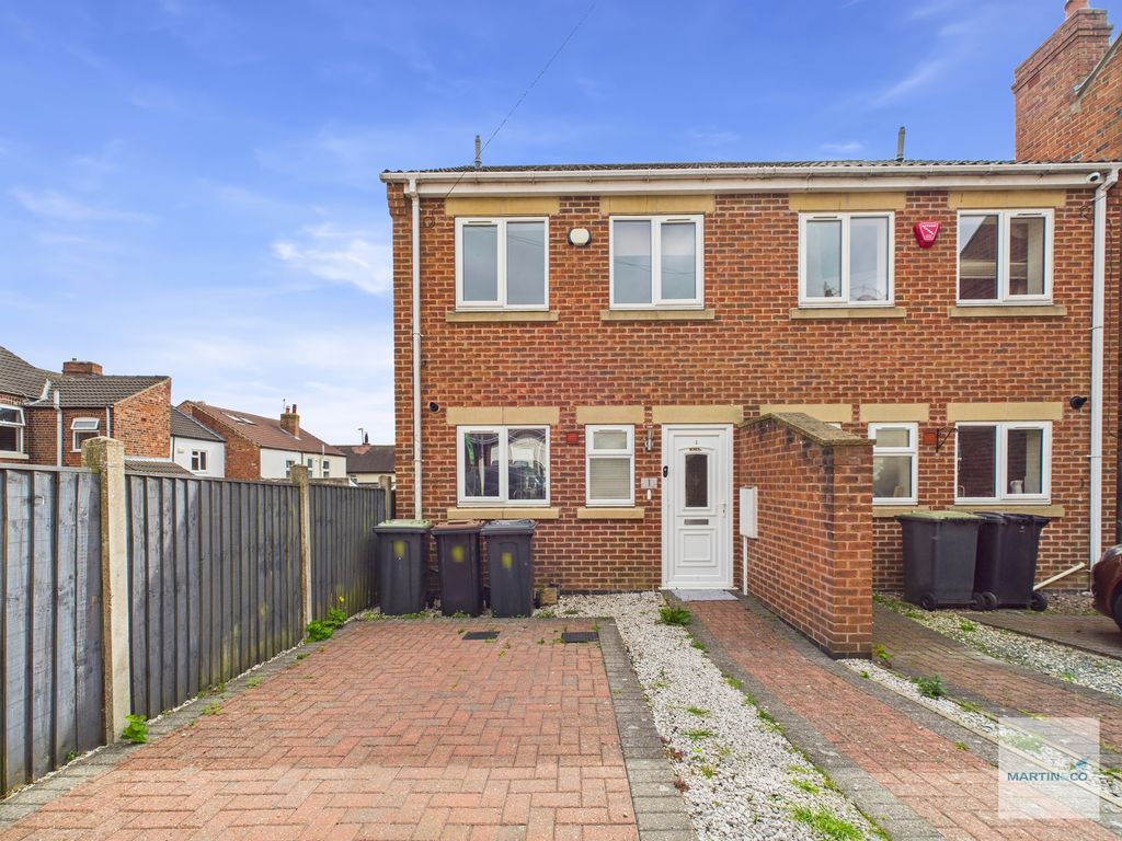 Property photo 1 of 20 Cam03394G0-Pr0301-Still025