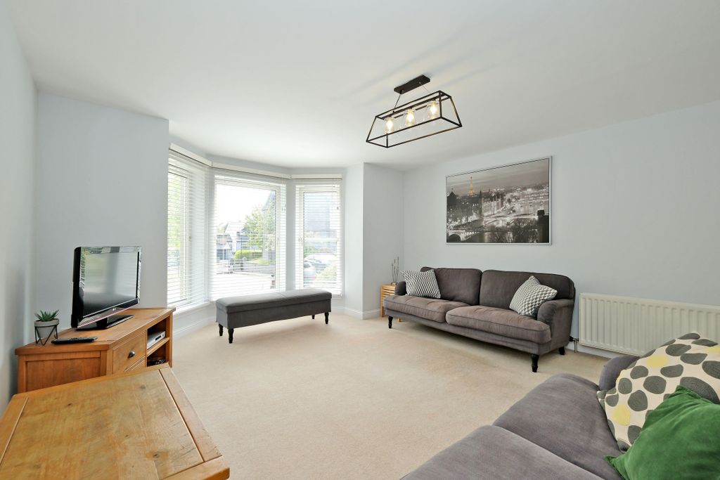 Property photo 3 of 30