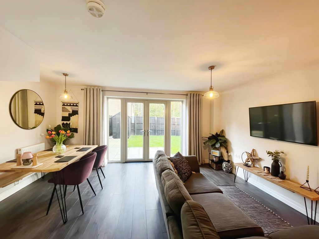 Property photo 3 of 14 Image