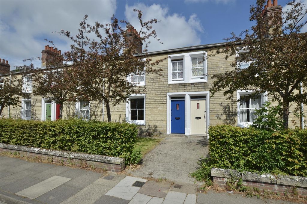 Property photo 1 of 7