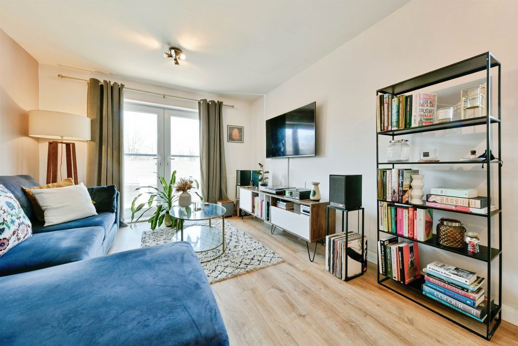 Property photo 3 of 18