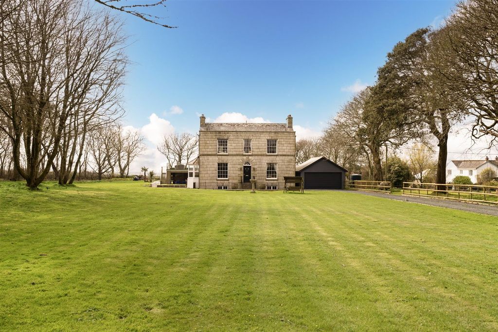 Property photo 2 of 49