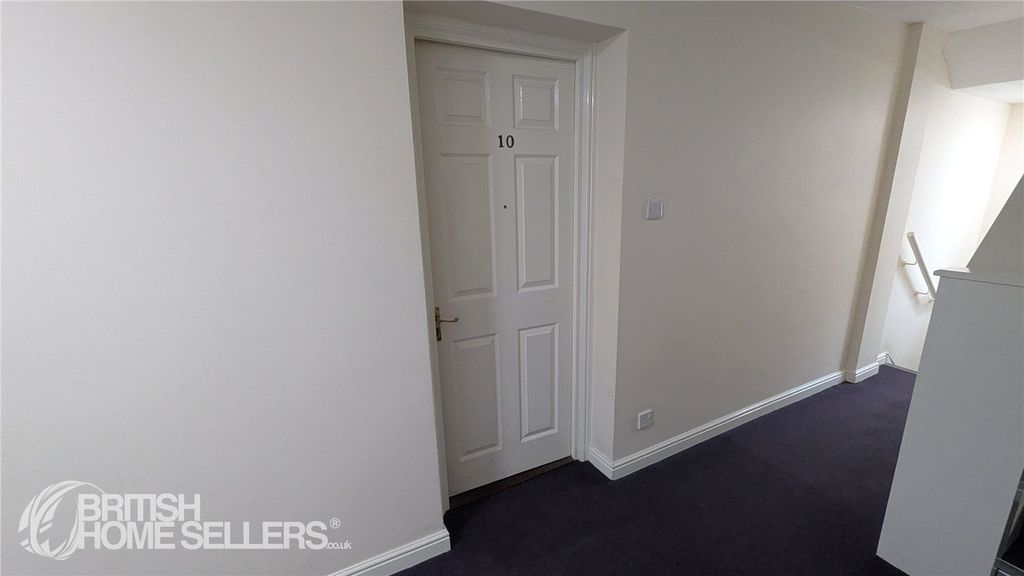 Property photo 2 of 11 Picture No. 04