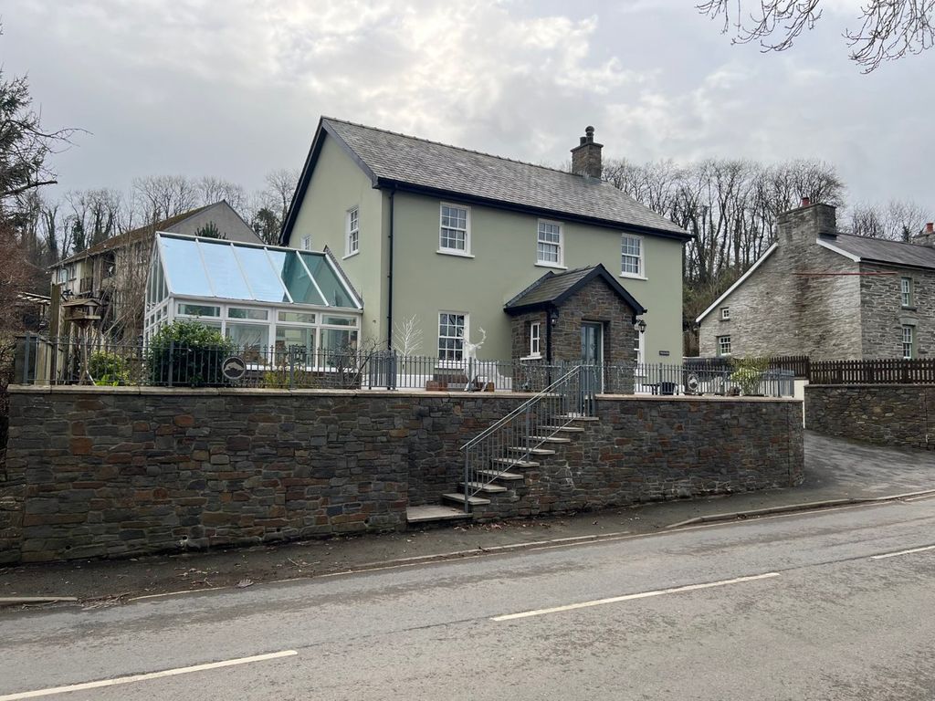 Property photo 1 of 47