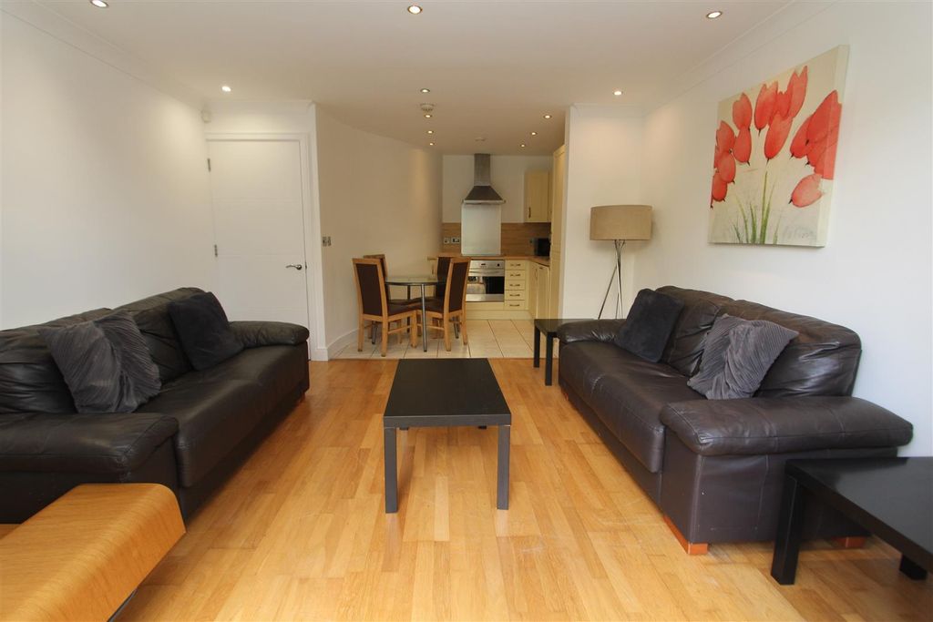 Property photo 2 of 13 Lr1.Jpg