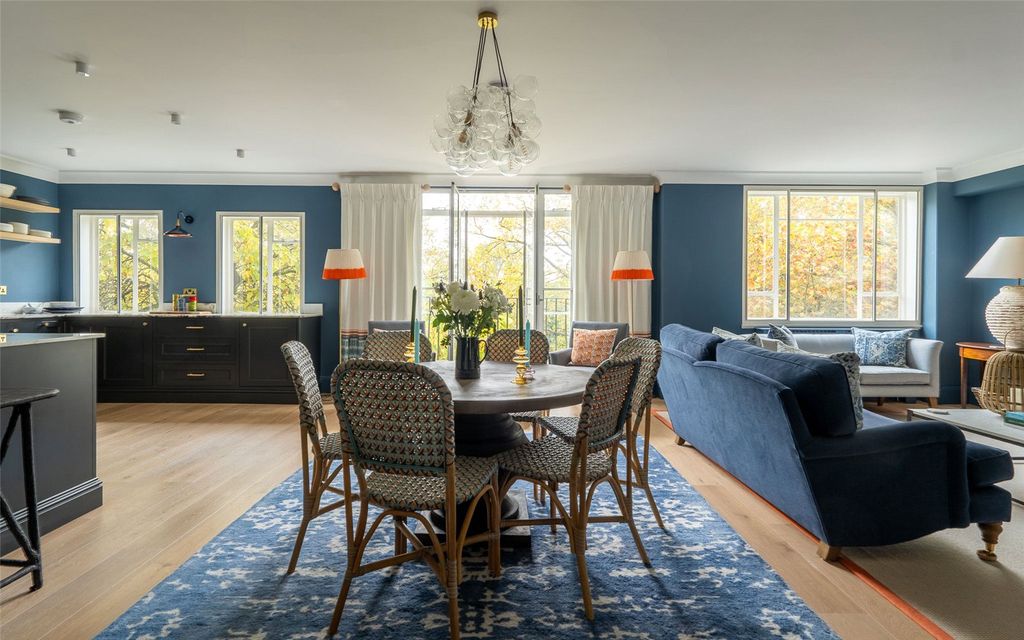 Property photo 2 of 14 Dining Area
