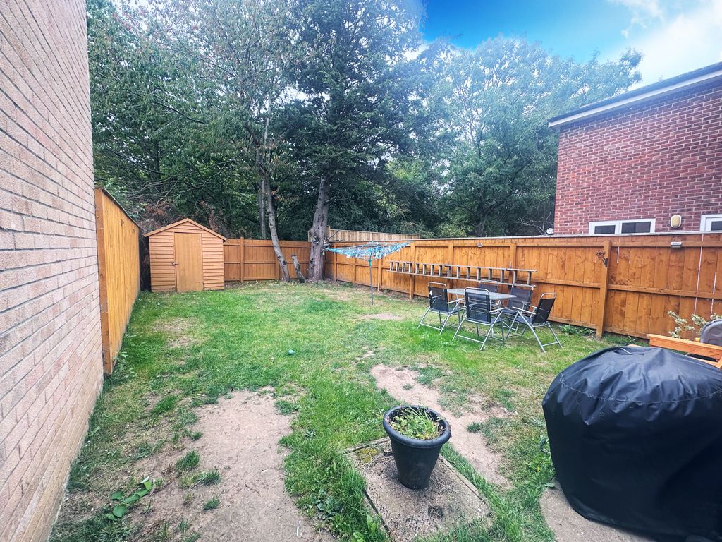 Property photo 2 of 16 02Dd44F4-C177-48Ef-997D-70760B51E399