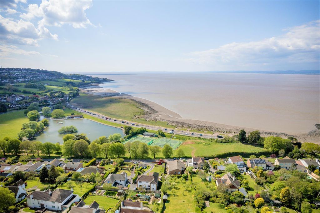 Property photo 2 of 21