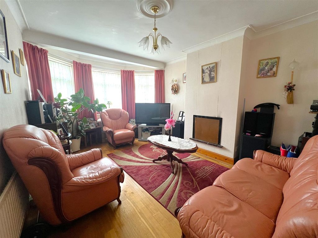 Property photo 2 of 11 Img_6971.Jpg