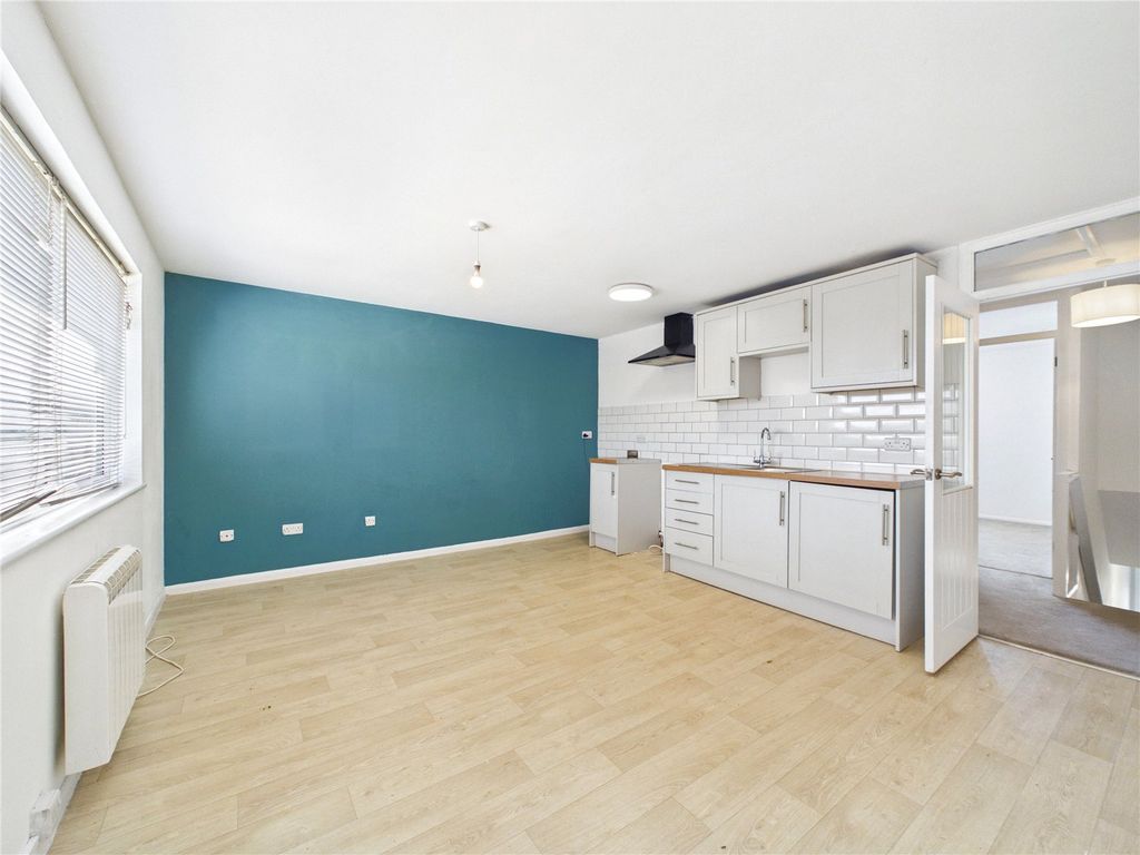 Property photo 3 of 7 Picture No. 05