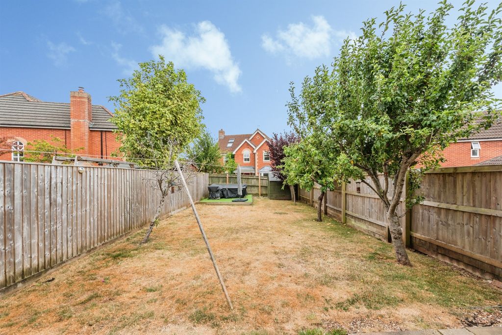 Property photo 3 of 17