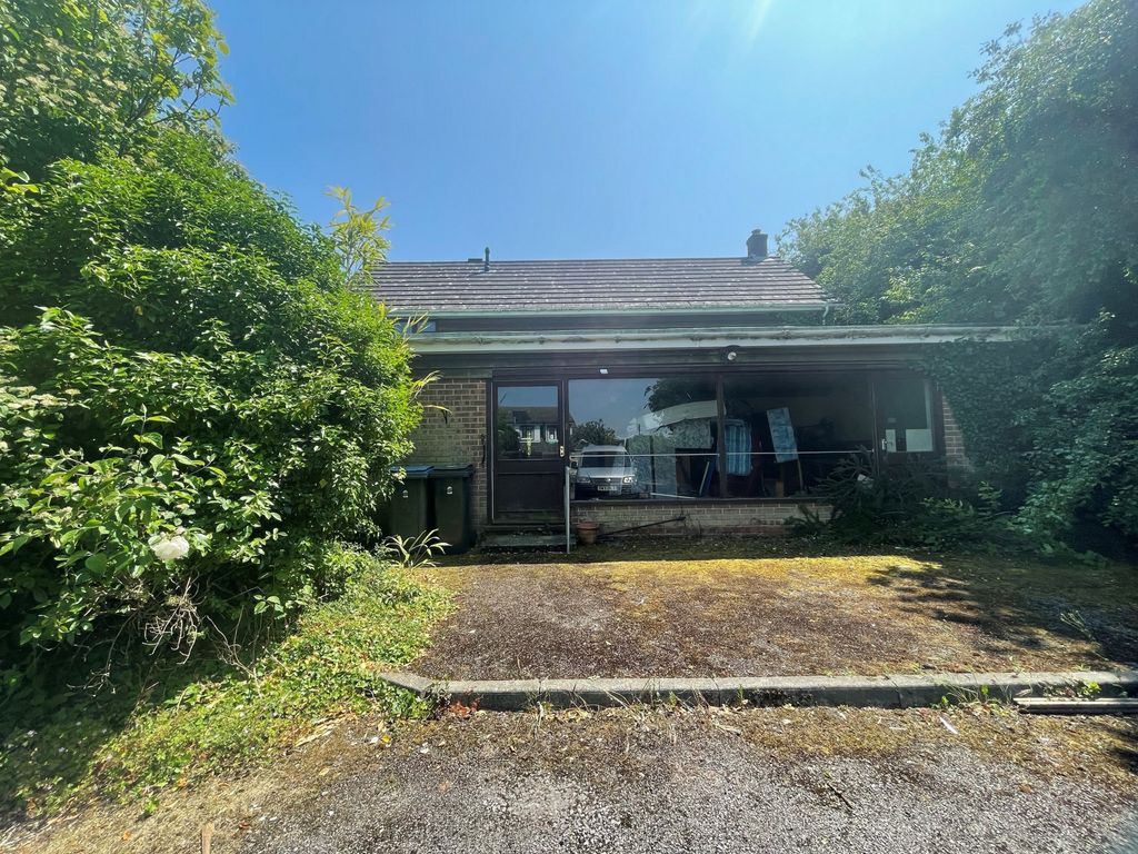Property photo 1 of 8 Photo 1