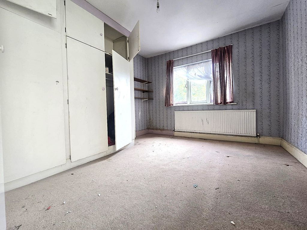 Property photo 3 of 6 Gallery