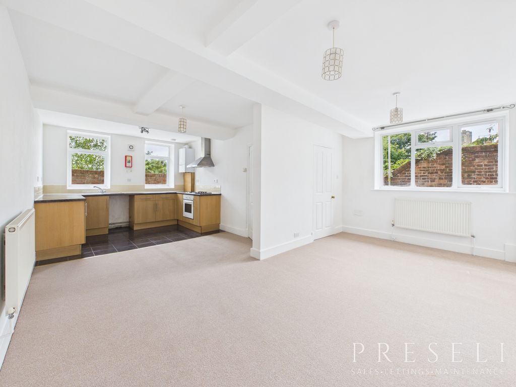 Property photo 1 of 7 Cam04745G0-Pr0114-Still005