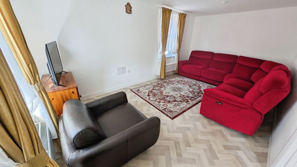 Property photo 2 of 23 Pbox-Img.Jpg