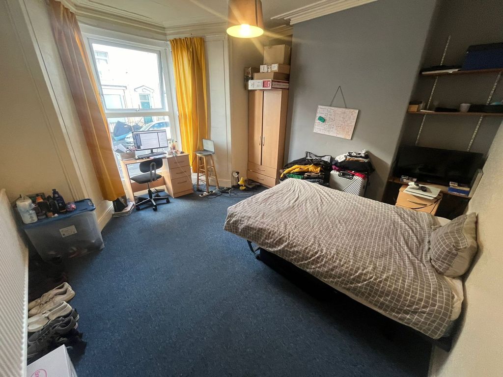 Property photo 3 of 9