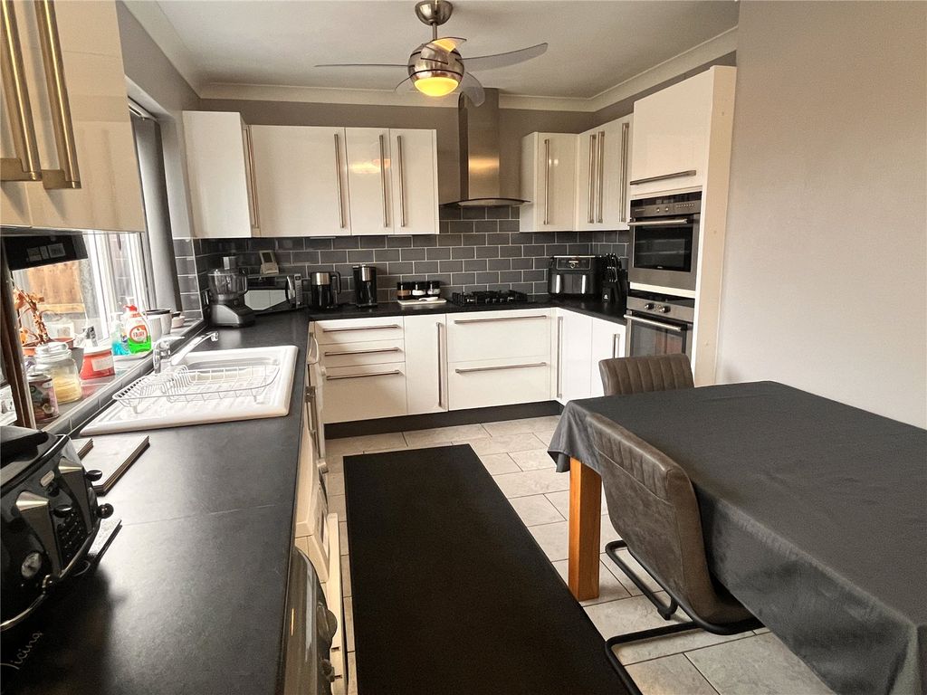 Property photo 3 of 17 Picture No. 07