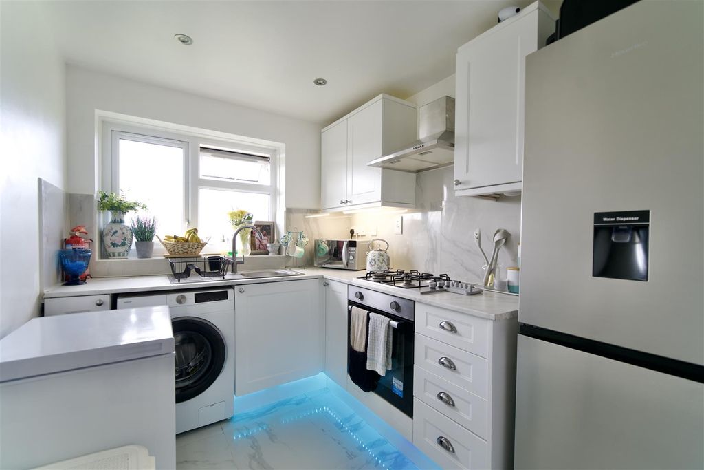 Property photo 2 of 17 Dsc02978.Jpeg